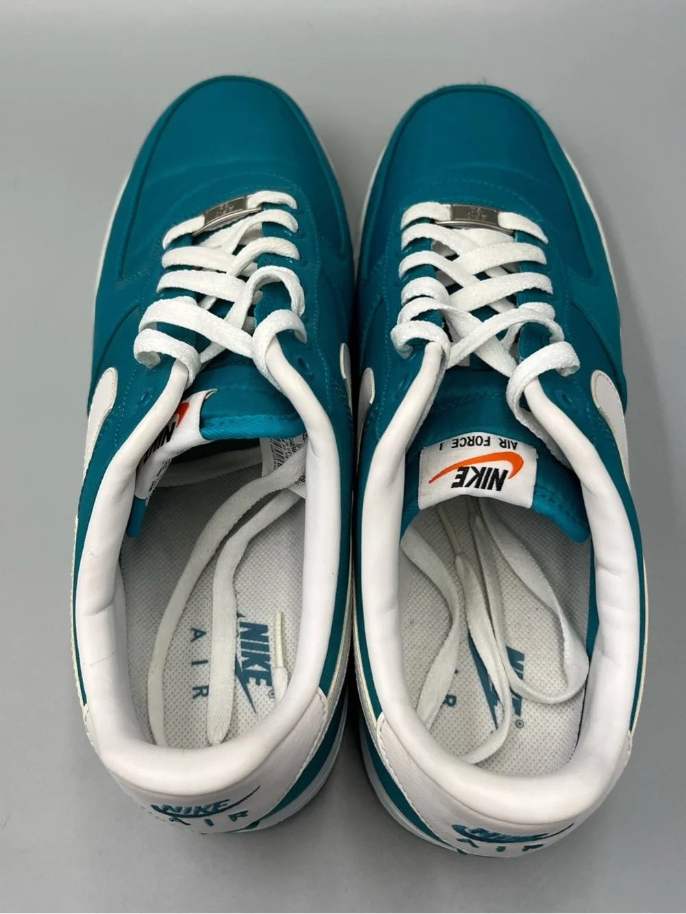 2012 Nike Air Force 1 Low Tropical Teal, White, Gray. Sz 11. 488298-310